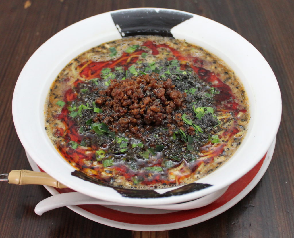 辛い 旨い が止まらない とんこつ黒胡麻坦々麺790円 税込869円 株式会社グルーヴ 木更津 グルメ 食事